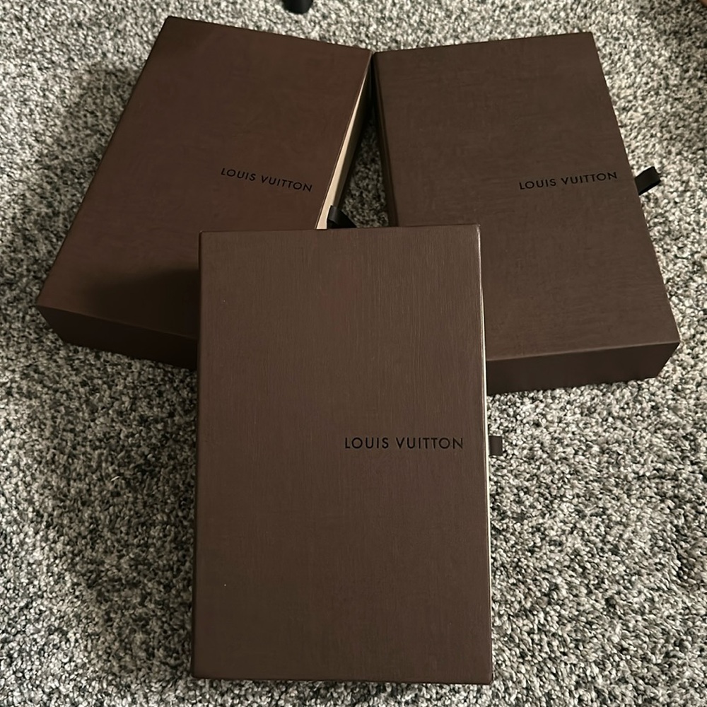 Louis Vuitton box
